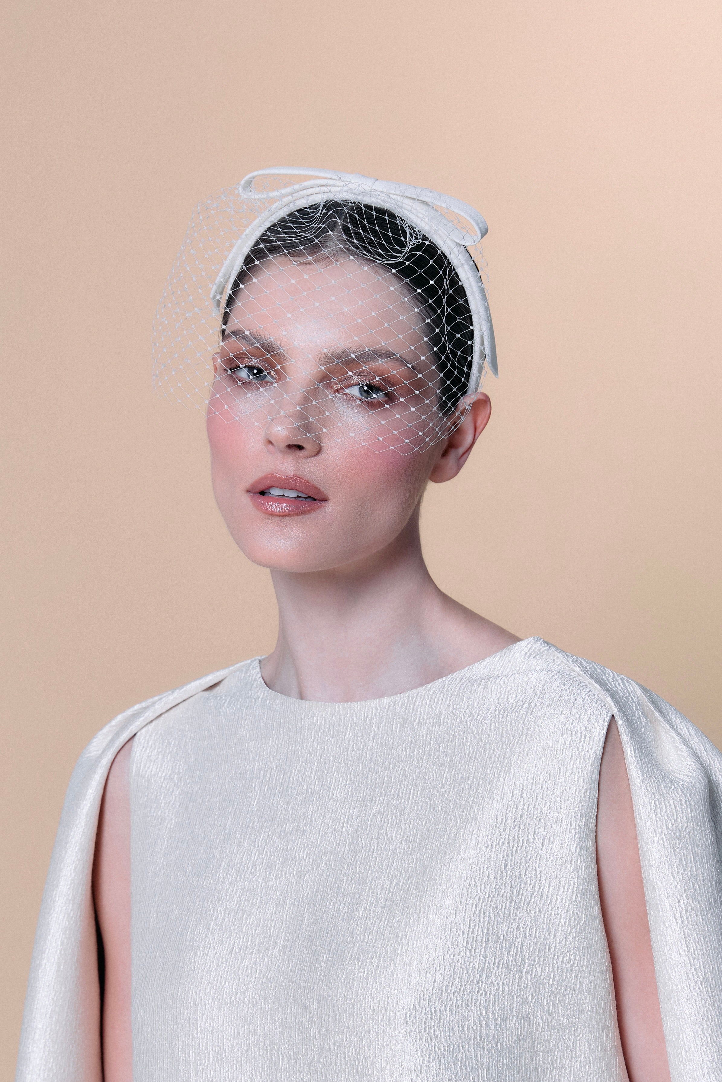 Tiara Larissa - Off White