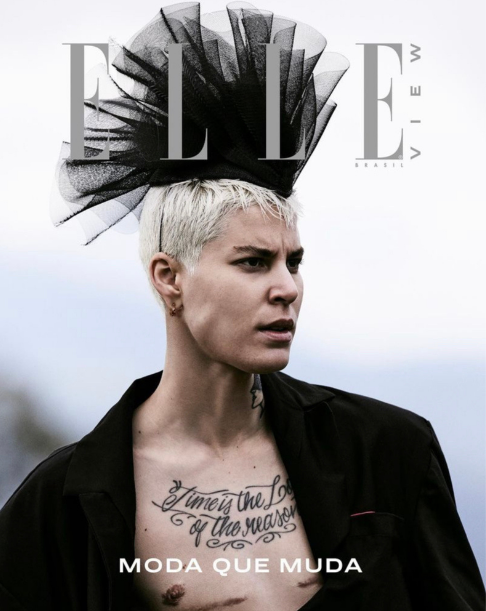  Sam Porto usa heacouture Graciella Starling - Alta chapelaria na capa da Revista Elle View